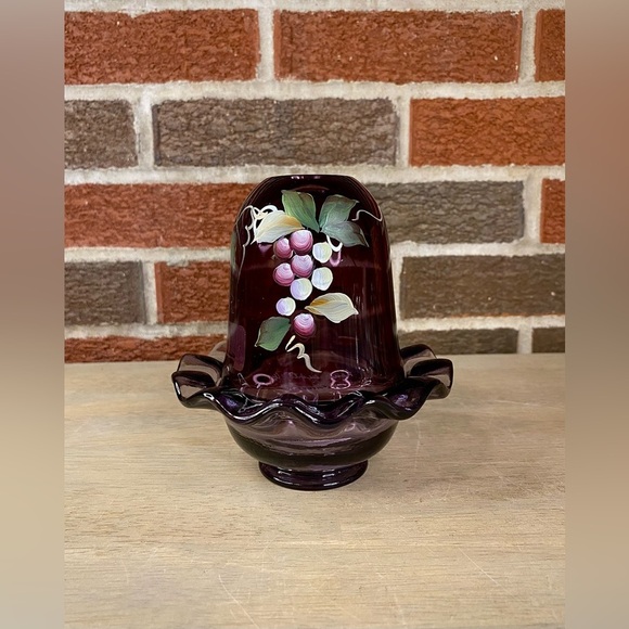 Fenton Fairy Light Very Rare Purple Ruffle Hand Painted Vine & Grapes Signed New - Picture 4 of 13